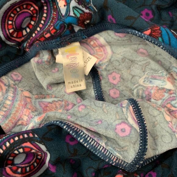 Vintage Lularoe Tribal Cameras OS leggings - Picture 3 of 3